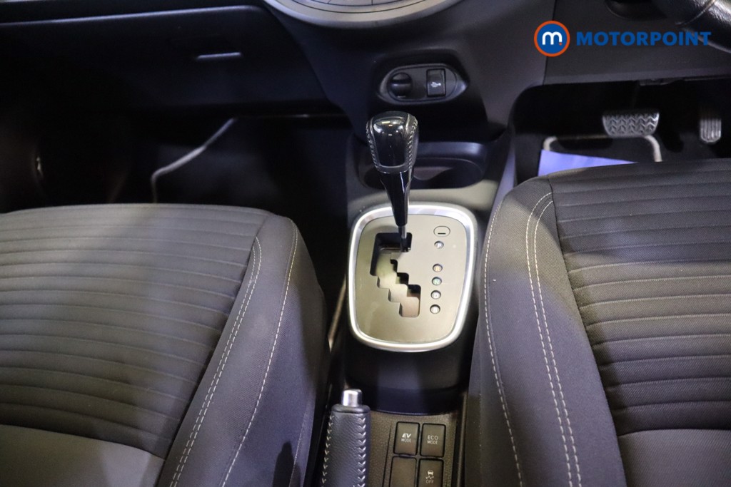 Toyota Yaris Icon Tech Automatic Petrol-Electric Hybrid Hatchback - Stock Number (1567578) - 6th supplementary image