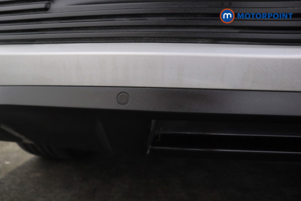 Ford Explorer Premium Automatic Electric SUV - Stock Number (1567679) - 17th supplementary image