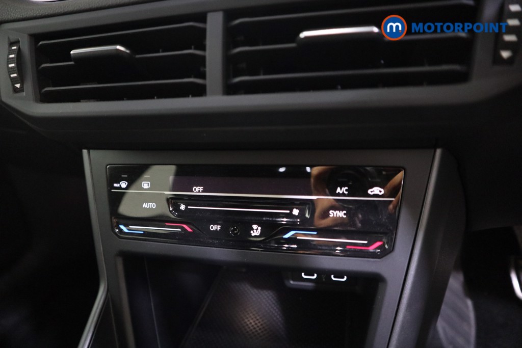 Volkswagen Polo R-Line Manual Petrol Hatchback - Stock Number (1568378) - 8th supplementary image