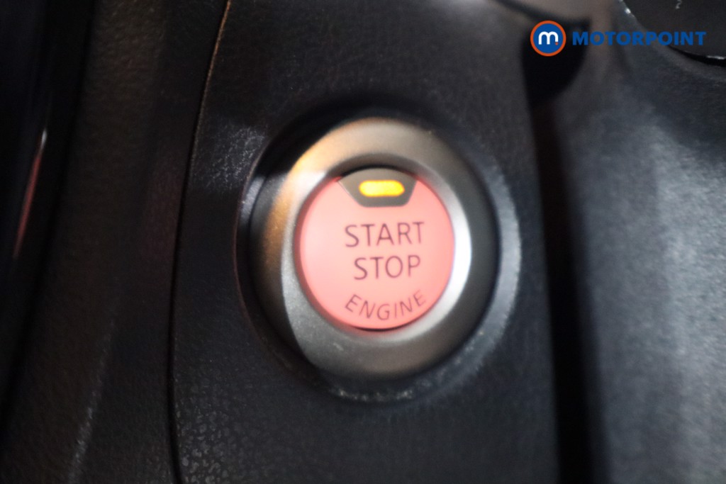 Nissan Juke Tekna Automatic Petrol SUV - Stock Number (1568394) - 13th supplementary image