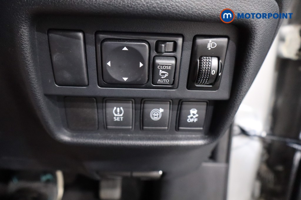 Nissan Juke Tekna Automatic Petrol SUV - Stock Number (1568394) - 19th supplementary image