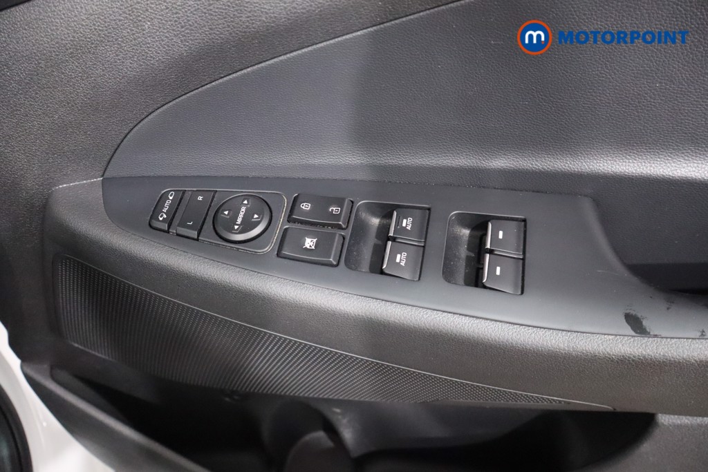 Hyundai Tucson Se Nav Manual Petrol SUV - Stock Number (1568438) - 24th supplementary image
