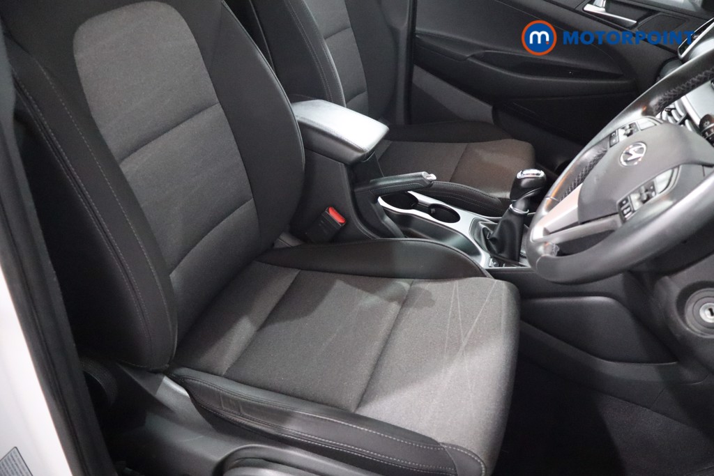 Hyundai Tucson Se Nav Manual Petrol SUV - Stock Number (1568438) - 26th supplementary image