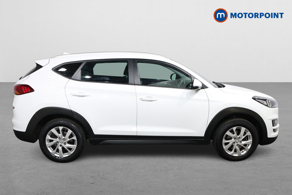 Hyundai Tucson Se Nav Manual Petrol SUV - Stock Number (1568438) - Drivers side