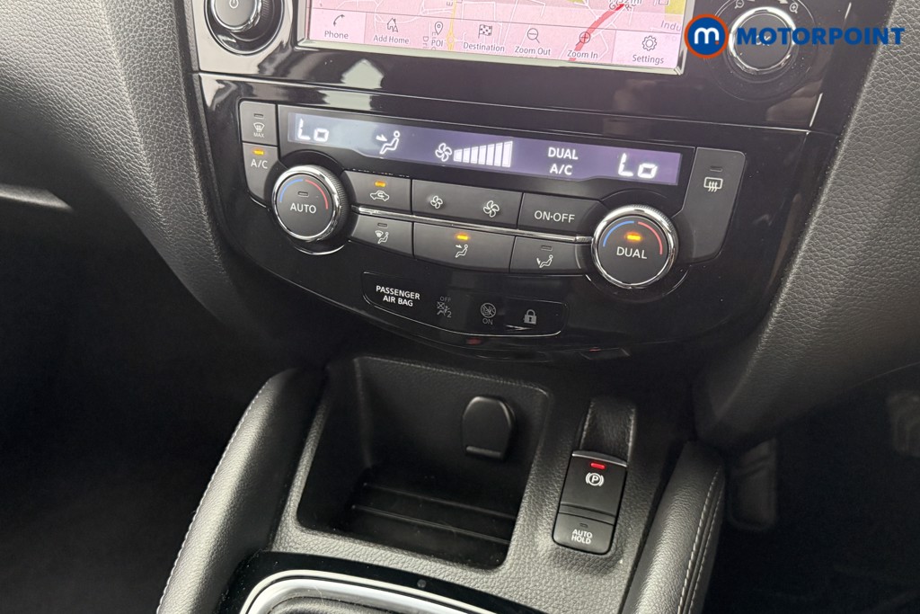 Nissan Qashqai Acenta Premium Manual Petrol SUV - Stock Number (1568725) - 4th supplementary image