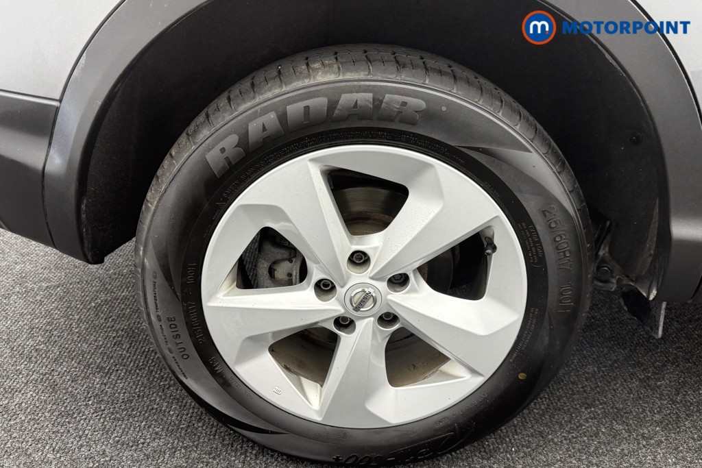 Nissan Qashqai Acenta Premium Manual Petrol SUV - Stock Number (1568725) - 30th supplementary image