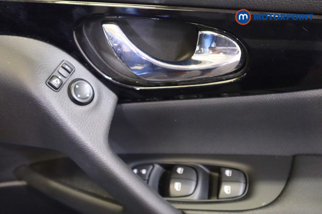 Nissan Qashqai Acenta Premium Manual Petrol SUV - Stock Number (1568751) - 8th supplementary image