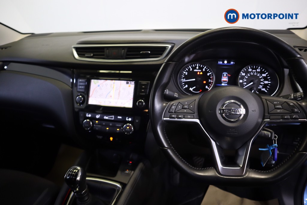 Nissan Qashqai Acenta Premium Manual Petrol SUV - Stock Number (1568751) - 1st supplementary image