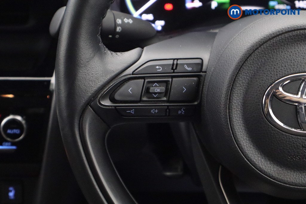 Toyota Yaris Cross Excel Automatic Petrol-Electric Hybrid Estate - Stock Number (1568830) - 4th supplementary image