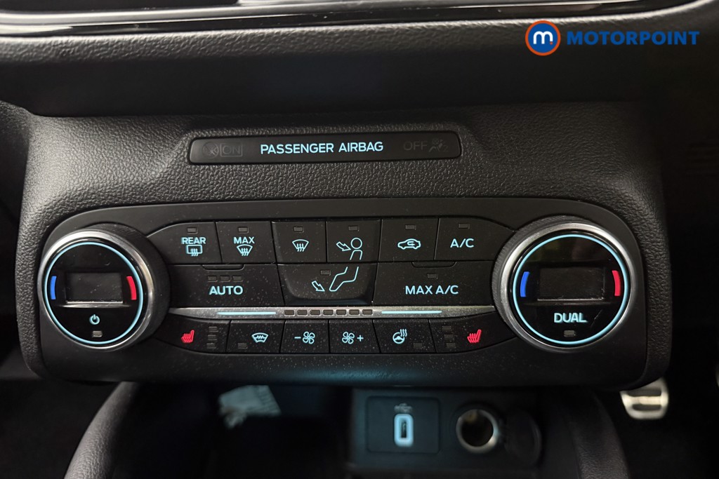Ford Focus St-Line X Manual Diesel Hatchback - Stock Number (1568897) - 16th supplementary image