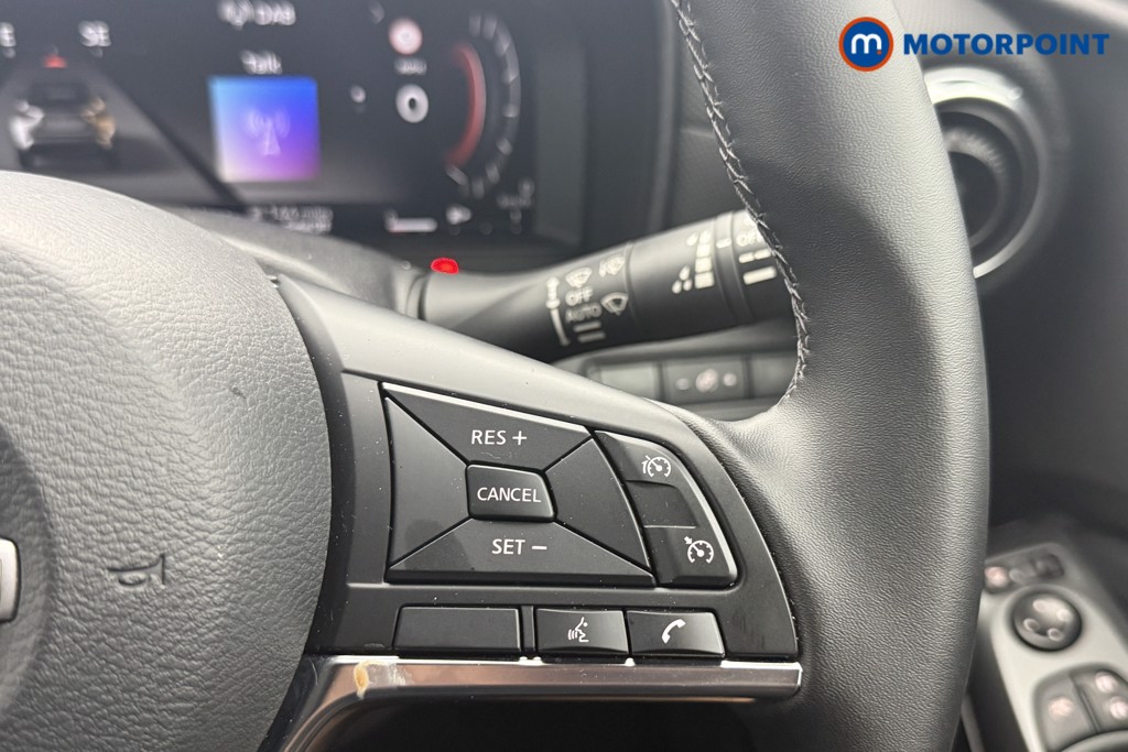 Nissan Juke N-Connecta Automatic Petrol-Electric Hybrid SUV - Stock Number (1569122) - 12th supplementary image