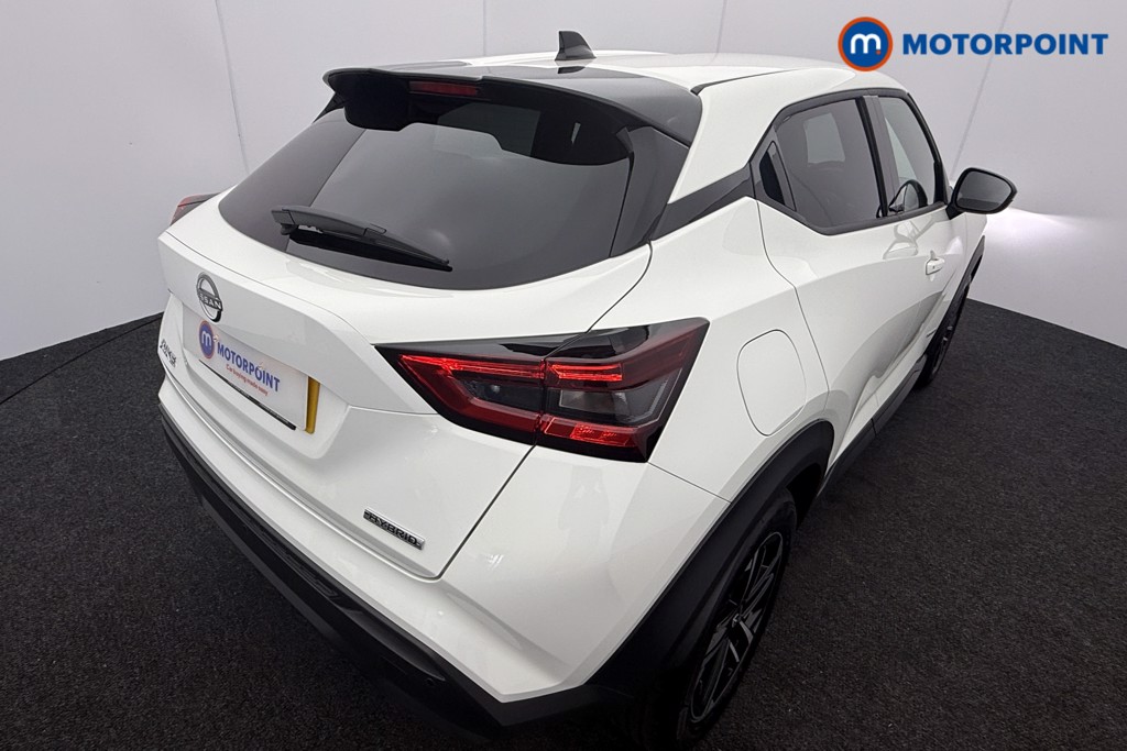 Nissan Juke N-Connecta Automatic Petrol-Electric Hybrid SUV - Stock Number (1569122) - 23rd supplementary image