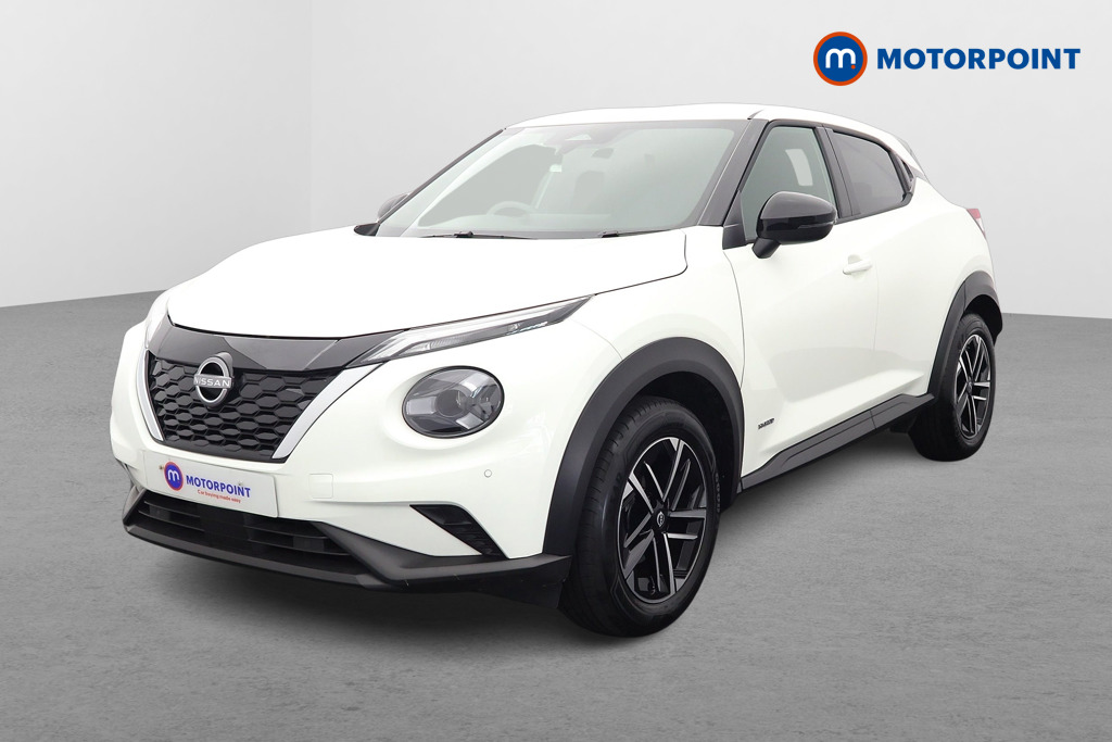 Nissan Juke N-Connecta Automatic Petrol-Electric Hybrid SUV - Stock Number (1569122) - Passenger side front corner