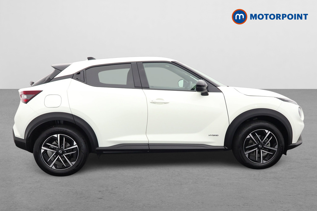 Nissan Juke N-Connecta Automatic Petrol-Electric Hybrid SUV - Stock Number (1569122) - Drivers side