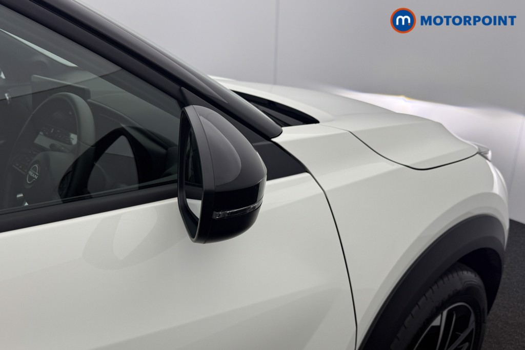 Nissan Juke N-Connecta Automatic Petrol-Electric Hybrid SUV - Stock Number (1569124) - 13th supplementary image