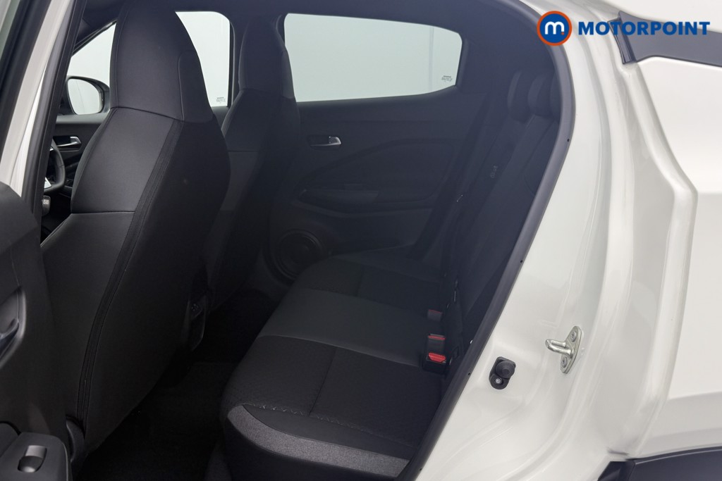 Nissan Juke N-Connecta Automatic Petrol-Electric Hybrid SUV - Stock Number (1569124) - 20th supplementary image