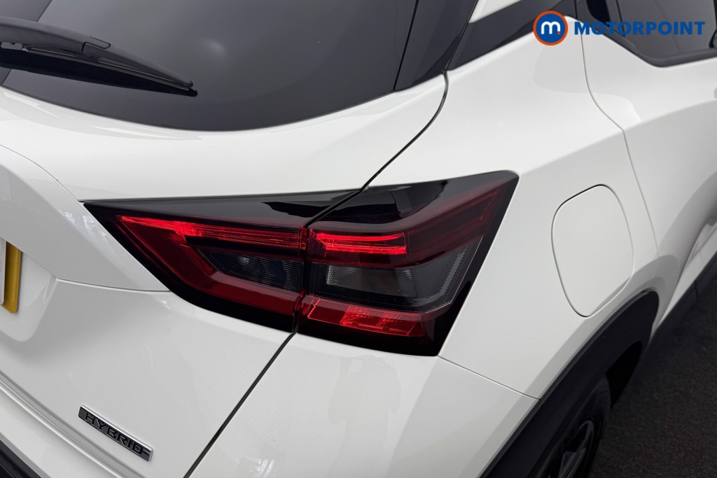 Nissan Juke N-Connecta Automatic Petrol-Electric Hybrid SUV - Stock Number (1569124) - 22nd supplementary image