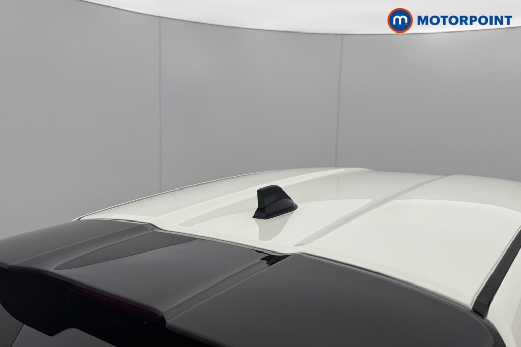 Nissan Juke N-Connecta Automatic Petrol-Electric Hybrid SUV - Stock Number (1569124) - 23rd supplementary image