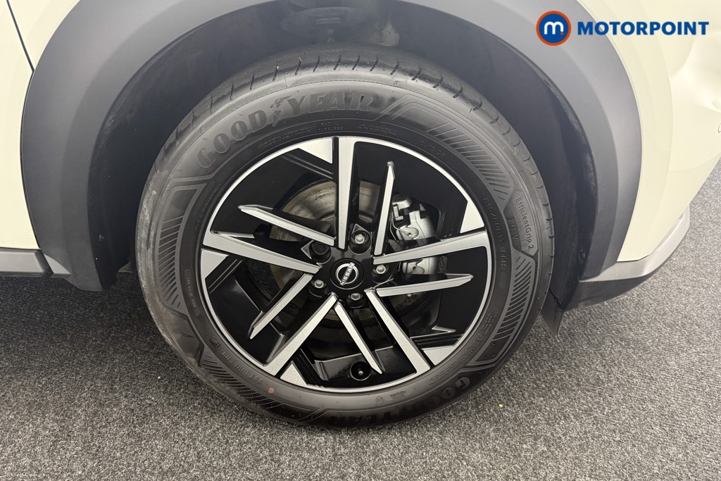 Nissan Juke N-Connecta Automatic Petrol-Electric Hybrid SUV - Stock Number (1569124) - 28th supplementary image