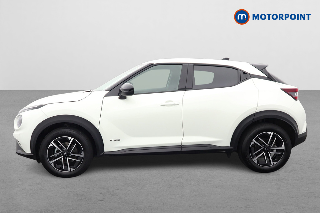 Nissan Juke N-Connecta Automatic Petrol-Electric Hybrid SUV - Stock Number (1569124) - Passenger side
