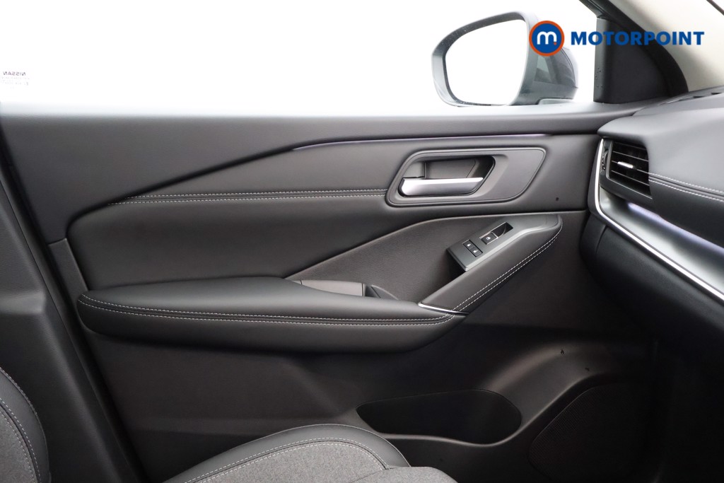Nissan Qashqai N-Connecta Automatic Petrol SUV - Stock Number (1569276) - 7th supplementary image