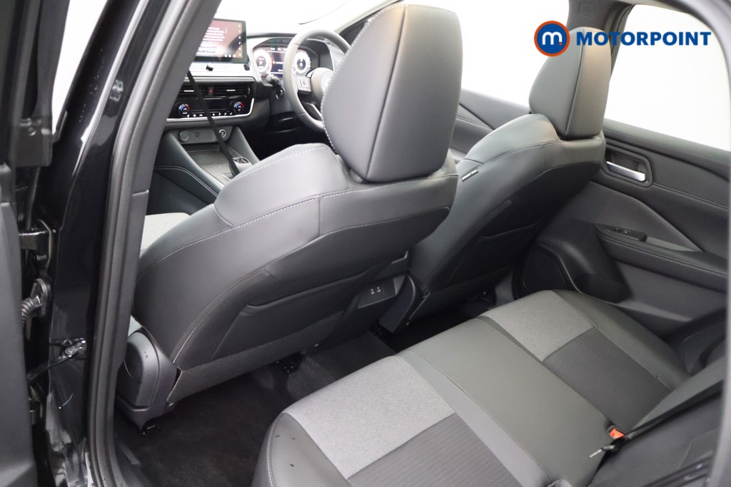 Nissan Qashqai N-Connecta Automatic Petrol SUV - Stock Number (1569276) - 13th supplementary image