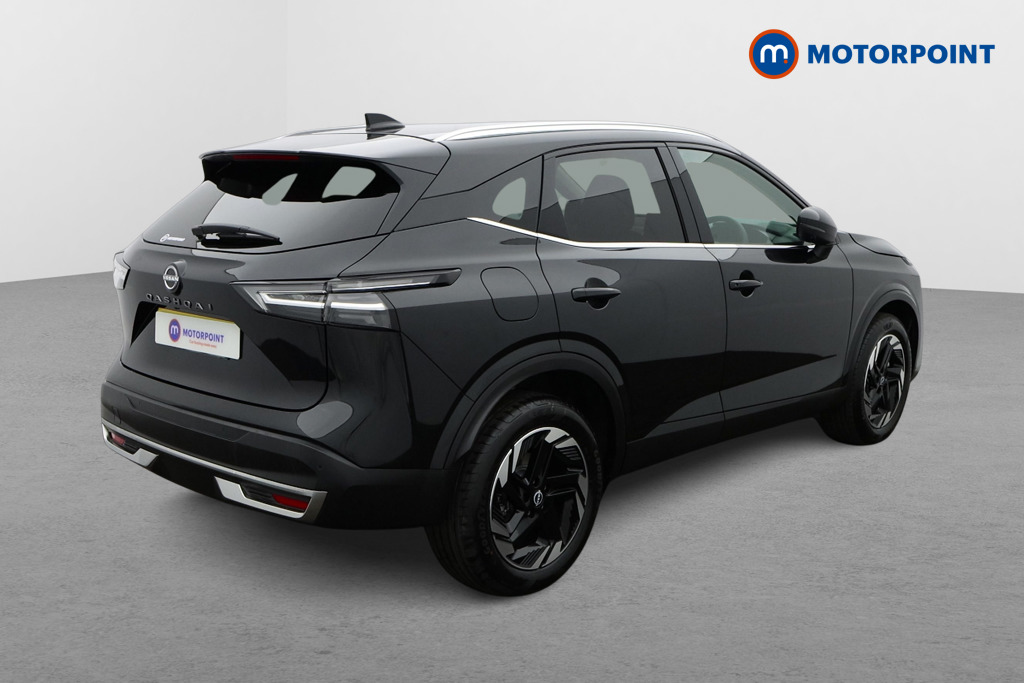 Nissan Qashqai N-Connecta Automatic Petrol SUV - Stock Number (1569276) - Drivers side rear corner