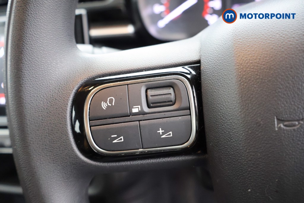Nissan Qashqai N-Connecta Automatic Petrol SUV - Stock Number (1569277) - 2nd supplementary image