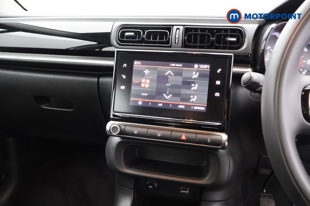 Nissan Qashqai N-Connecta Automatic Petrol SUV - Stock Number (1569277) - 5th supplementary image