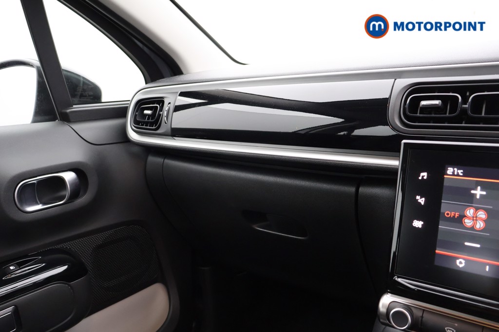 Nissan Qashqai N-Connecta Automatic Petrol SUV - Stock Number (1569277) - 6th supplementary image