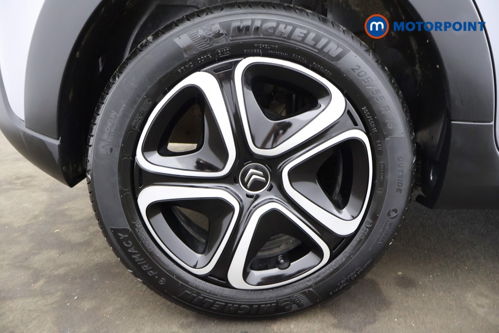 Nissan Qashqai N-Connecta Automatic Petrol SUV - Stock Number (1569277) - 17th supplementary image