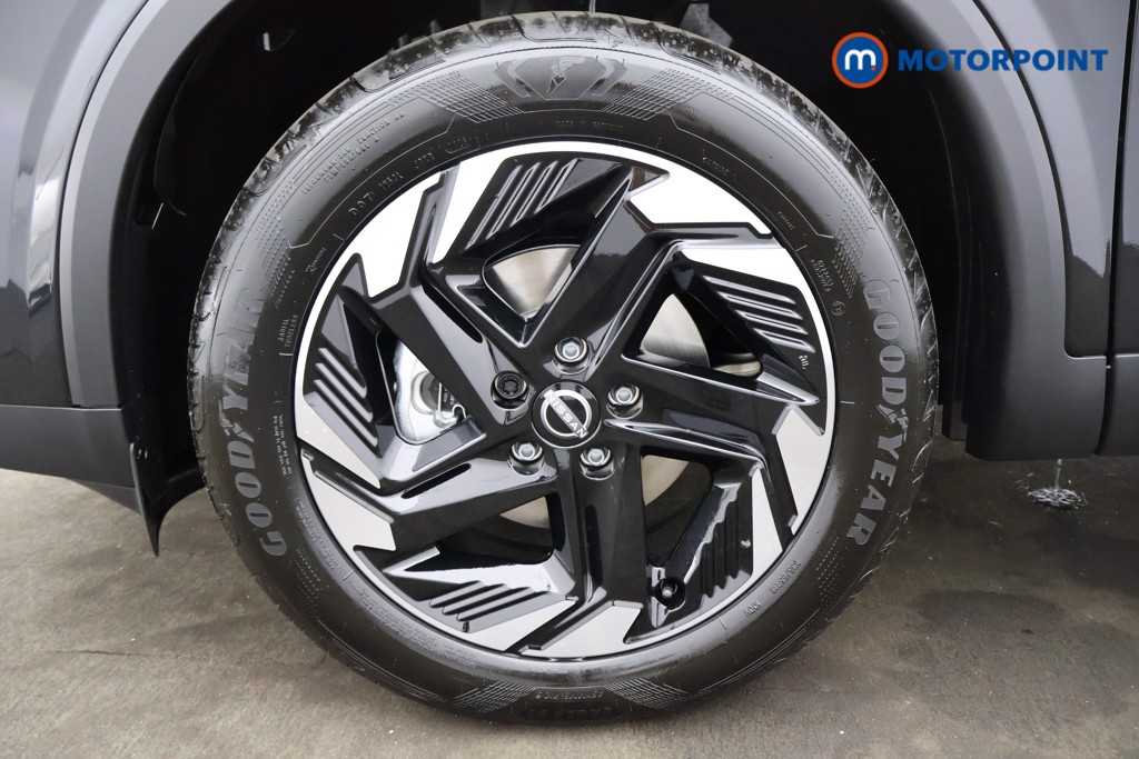 Nissan Qashqai N-Connecta Automatic Petrol SUV - Stock Number (1569277) - 33rd supplementary image