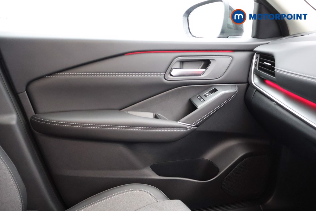 Nissan Qashqai N-Connecta Automatic Petrol SUV - Stock Number (1569407) - 7th supplementary image