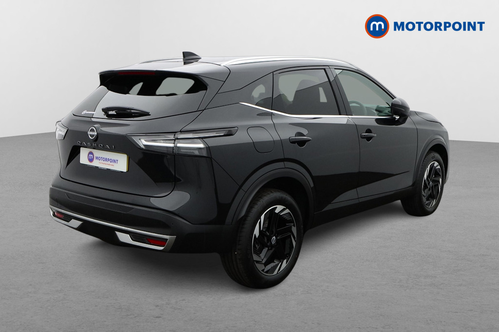 Nissan Qashqai N-Connecta Automatic Petrol SUV - Stock Number (1569407) - Drivers side rear corner