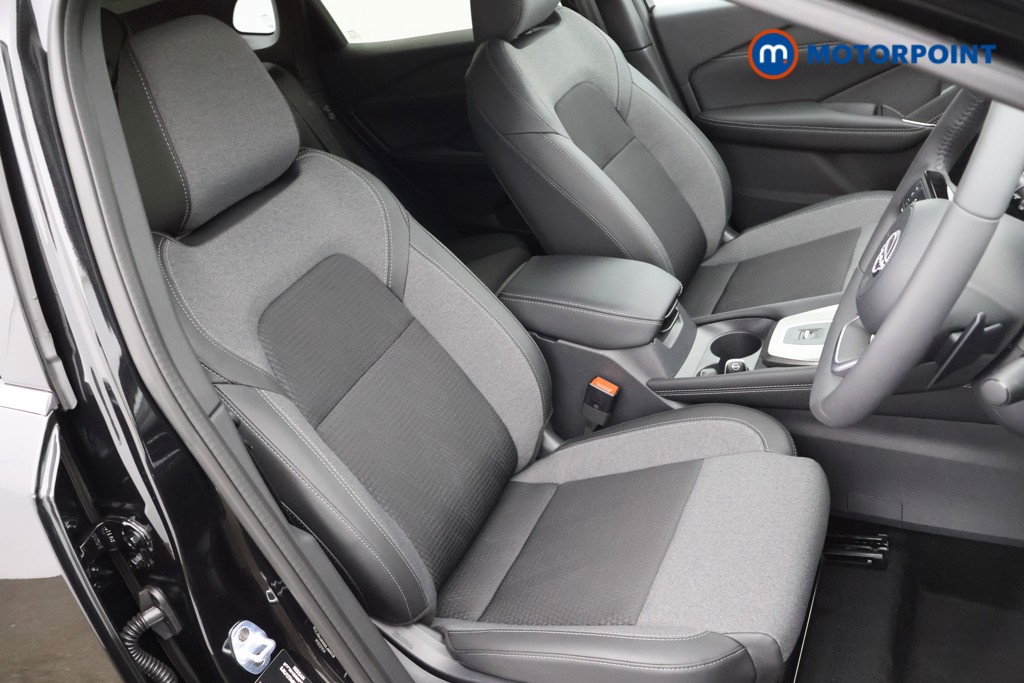Nissan Qashqai N-Connecta Automatic Petrol SUV - Stock Number (1569410) - 9th supplementary image