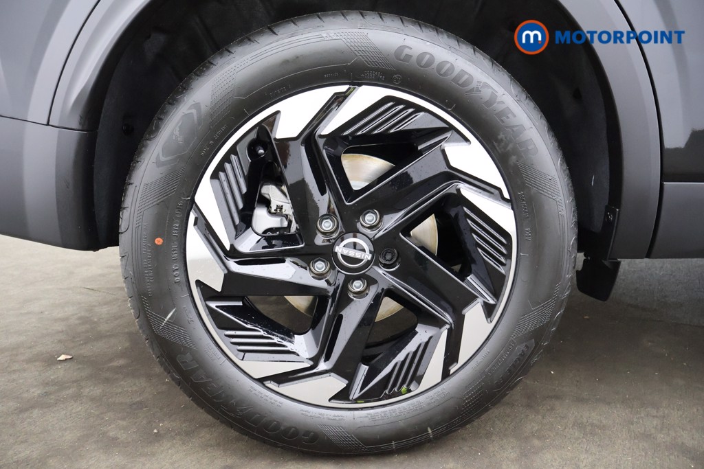Nissan Qashqai N-Connecta Automatic Petrol SUV - Stock Number (1569410) - 17th supplementary image