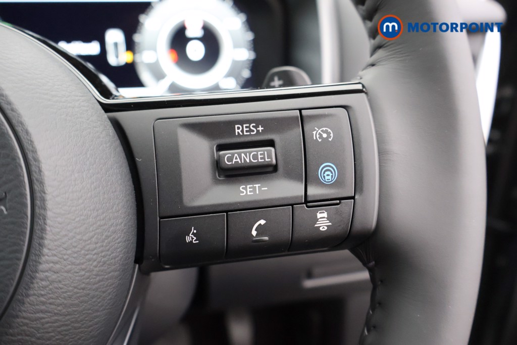 Nissan Qashqai N-Connecta Automatic Petrol SUV - Stock Number (1569412) - 3rd supplementary image
