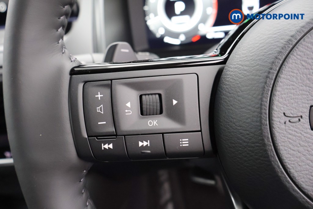 Nissan Qashqai N-Connecta Automatic Petrol SUV - Stock Number (1569414) - 2nd supplementary image