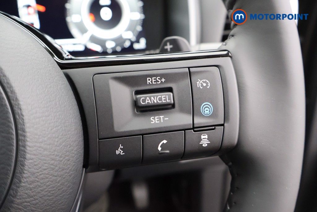 Nissan Qashqai N-Connecta Automatic Petrol SUV - Stock Number (1569414) - 3rd supplementary image