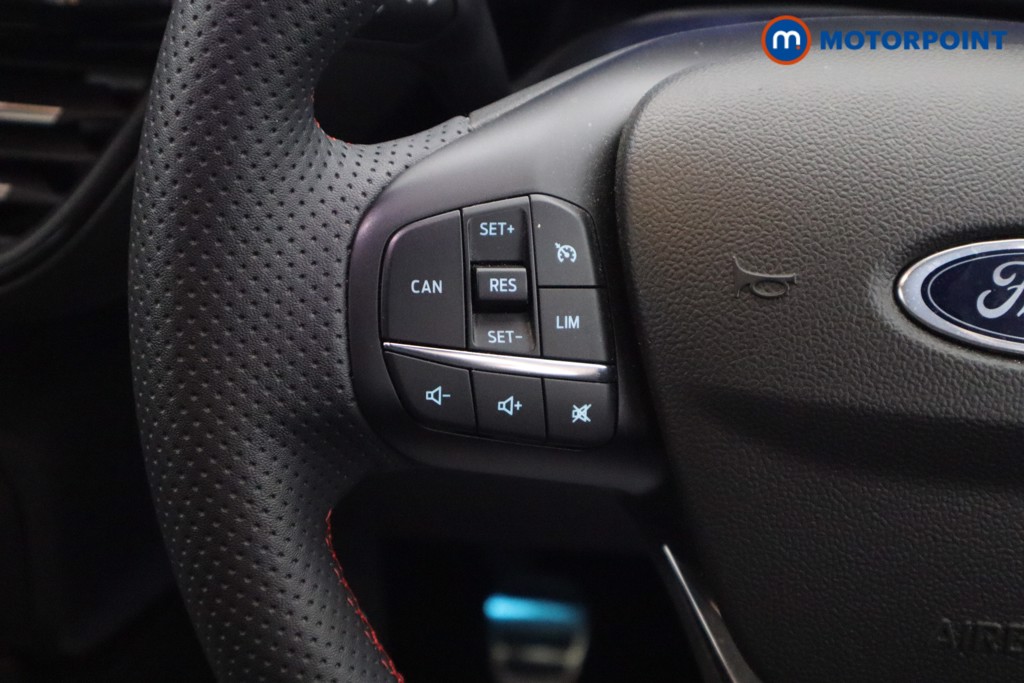 Ford Focus St-Line Vignale Manual Petrol-Electric Hybrid Hatchback - Stock Number (1569623) - 4th supplementary image