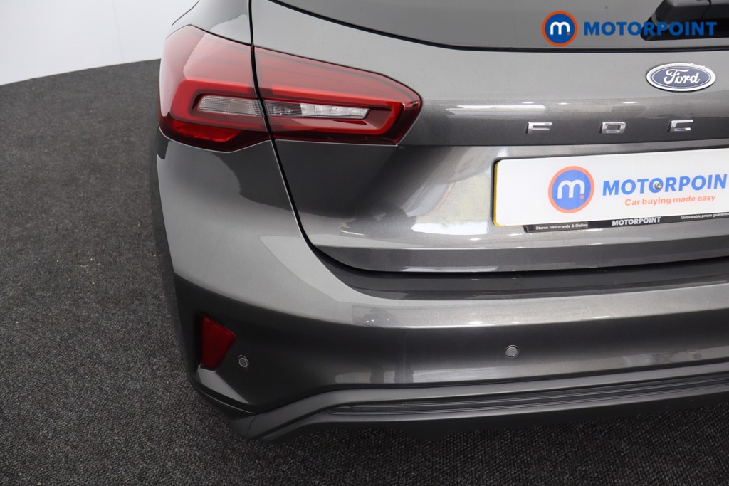Ford Focus St-Line Vignale Manual Petrol-Electric Hybrid Hatchback - Stock Number (1569623) - 32nd supplementary image
