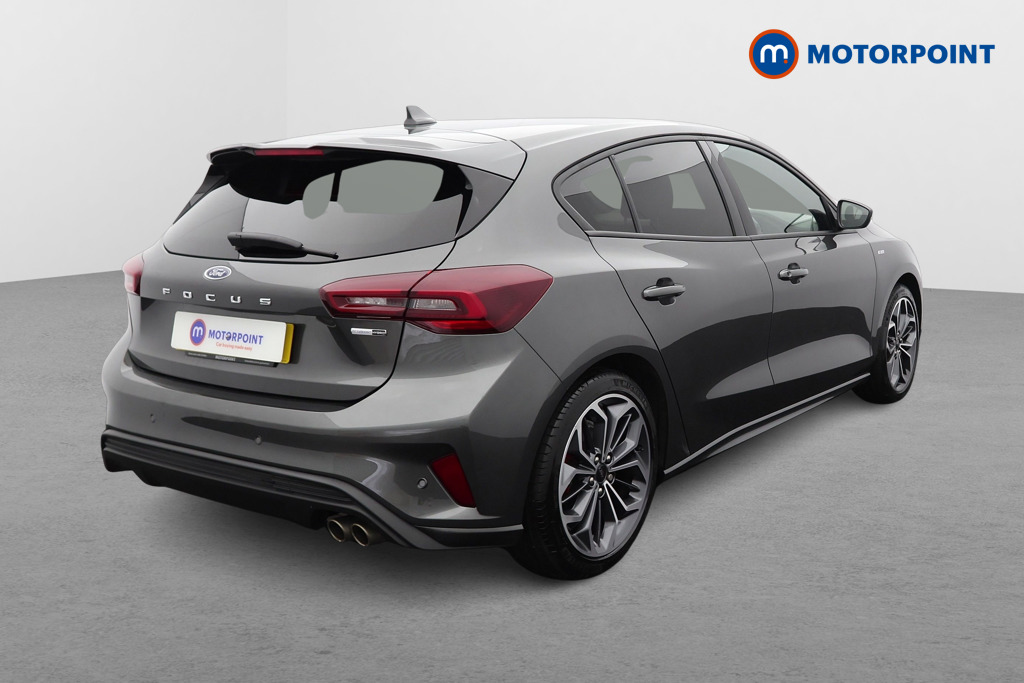 Ford Focus St-Line Vignale Manual Petrol-Electric Hybrid Hatchback - Stock Number (1569623) - Drivers side rear corner