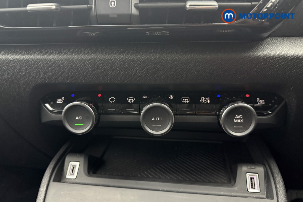Citroen C4 X MAX Automatic Petrol Saloon - Stock Number (1569778) - 11th supplementary image