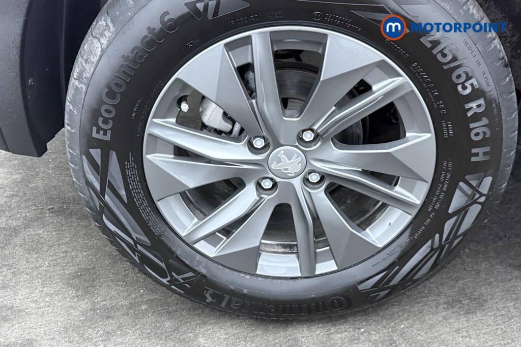 Peugeot 2008 Active Premium-Plus Manual Petrol SUV - Stock Number (1569780) - 17th supplementary image