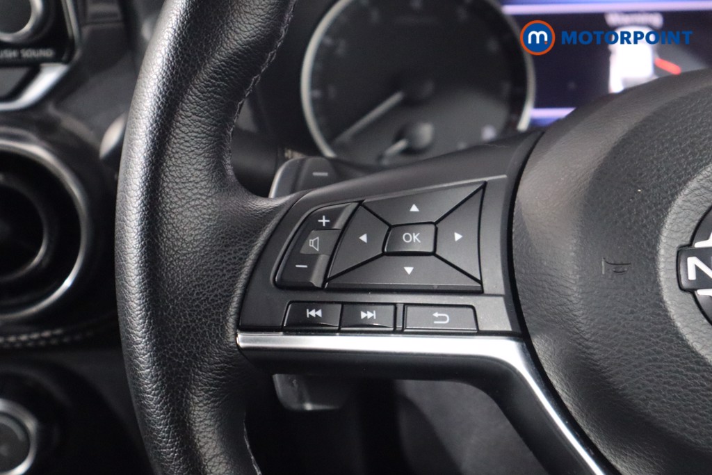 Nissan Juke N-Connecta Automatic Petrol SUV - Stock Number (1569841) - 7th supplementary image