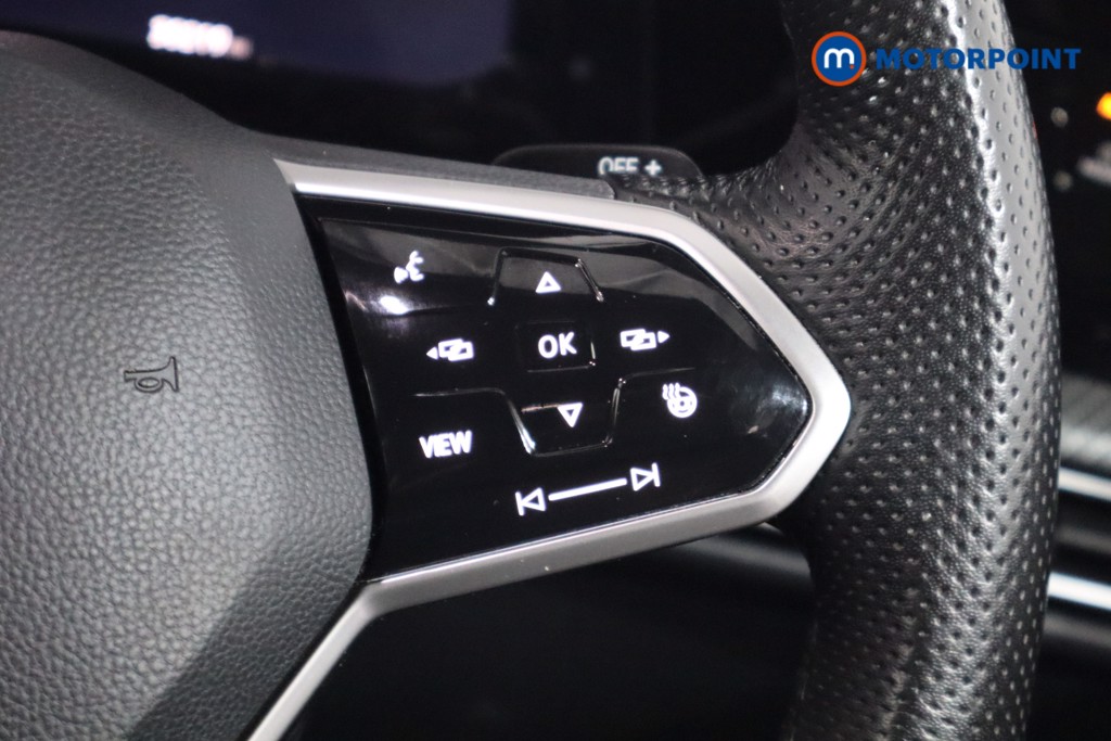 Volkswagen Golf R-Line Automatic Petrol Hatchback - Stock Number (1569984) - 8th supplementary image