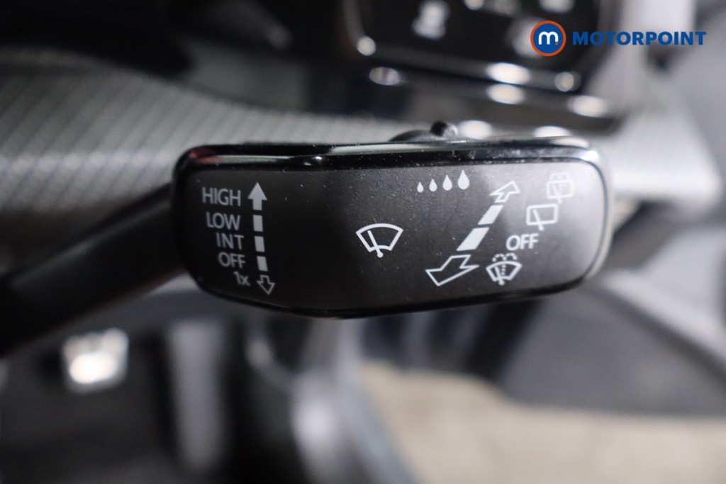 Volkswagen Golf R-Line Automatic Petrol Hatchback - Stock Number (1569984) - 18th supplementary image