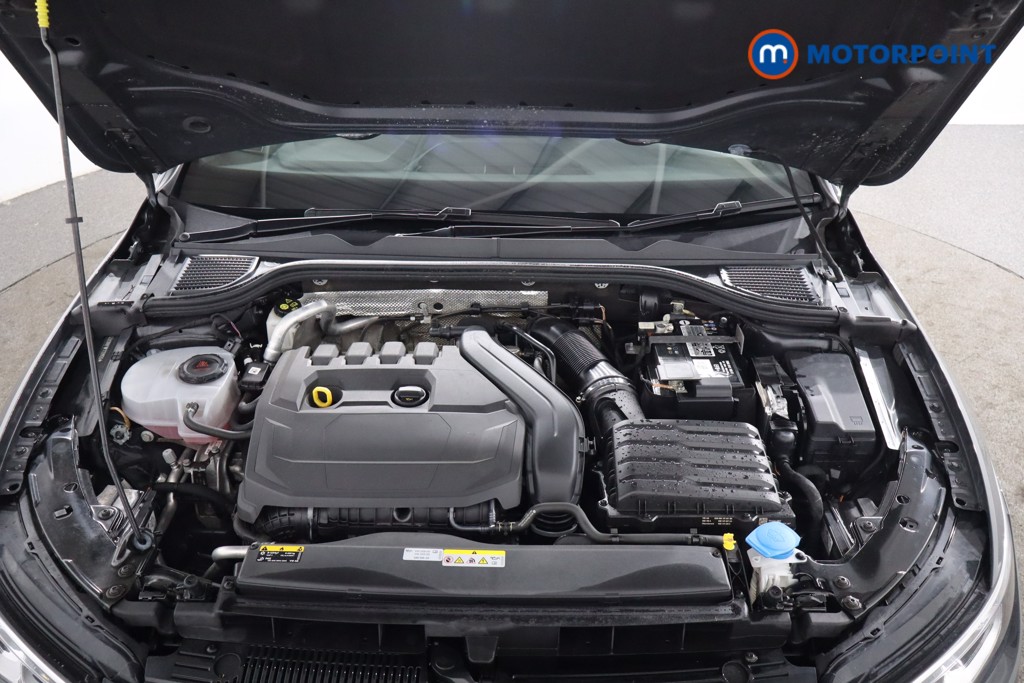 Volkswagen Golf R-Line Automatic Petrol Hatchback - Stock Number (1569984) - 31st supplementary image