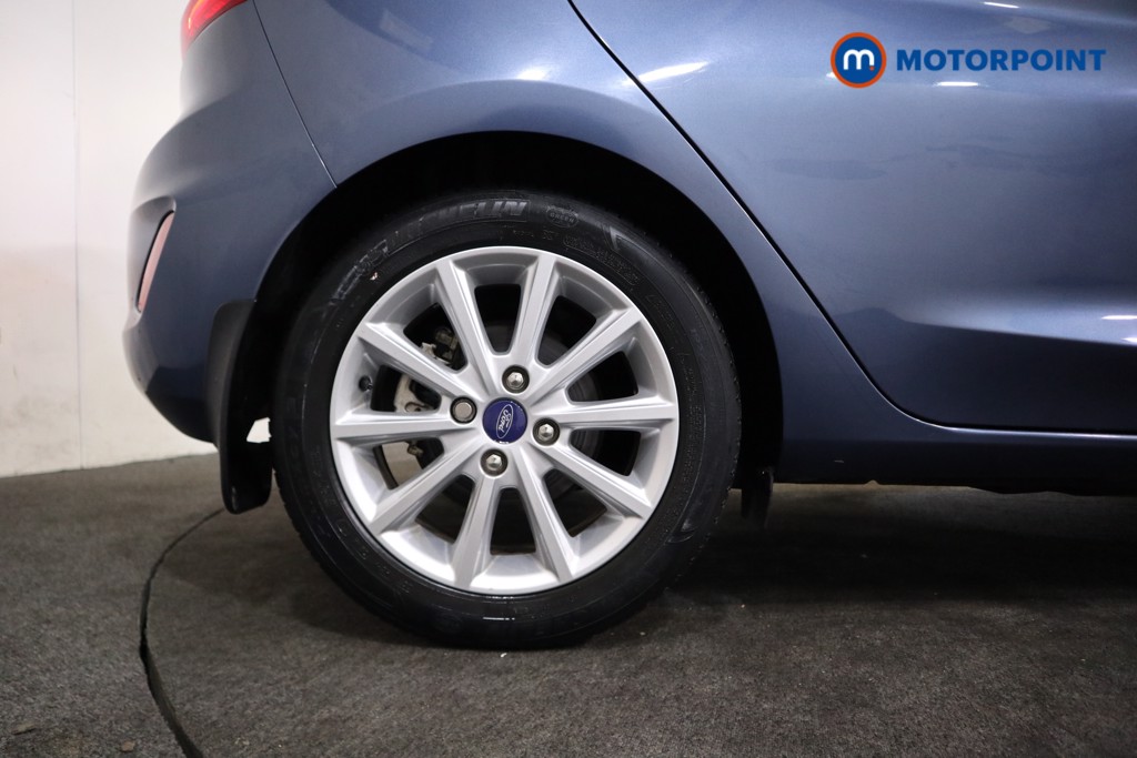 Ford Fiesta Titanium Manual Petrol Hatchback - Stock Number (1570003) - 12th supplementary image