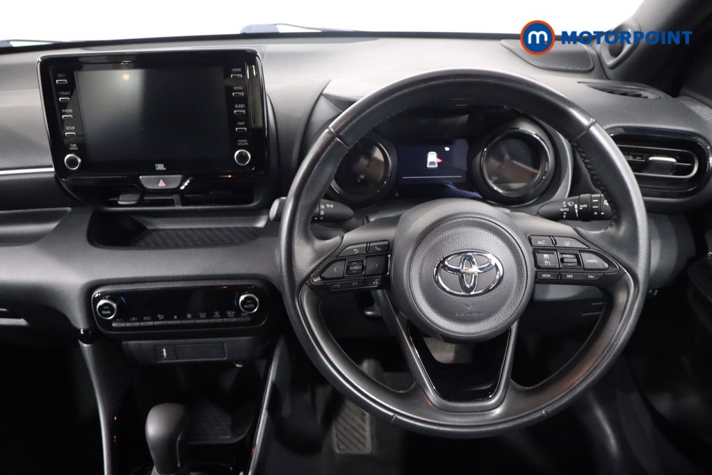 Toyota Yaris Dynamic Automatic Petrol-Electric Hybrid Hatchback - Stock Number (1570014) - 3rd supplementary image